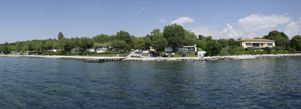 Campeggio Delle Rose Moniga del Garda Eksteriør billede